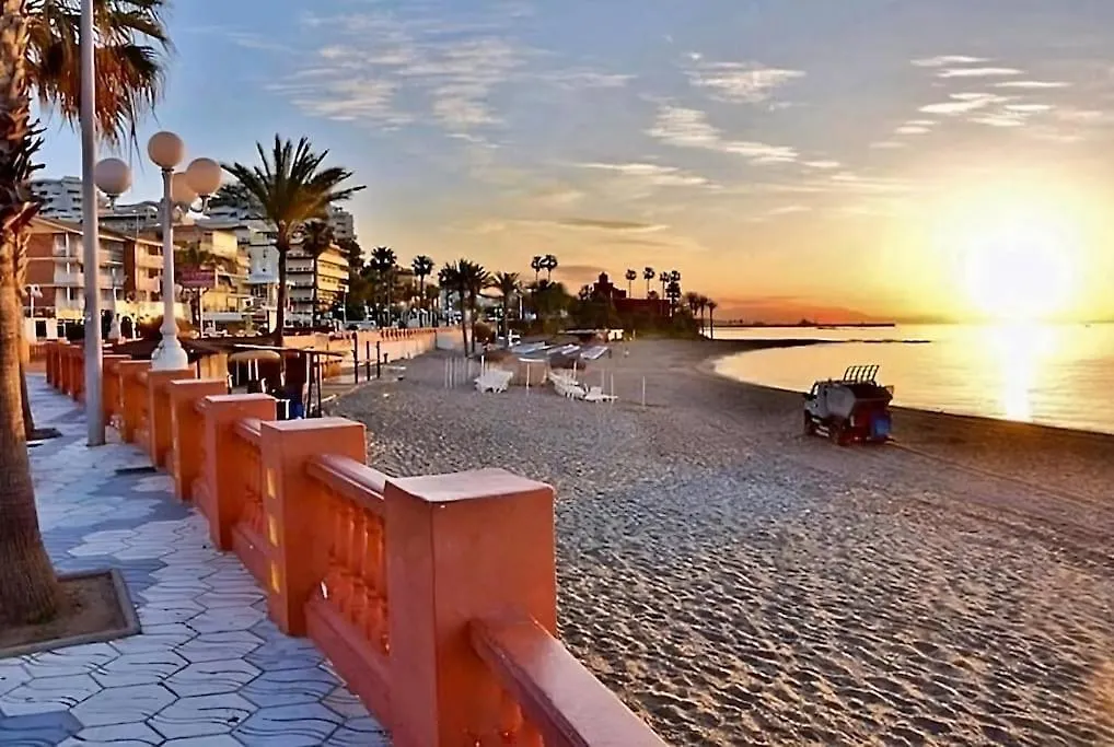Appartamento Minerva. Moderno Estudio. Vistas Al Mar Y Montana Benalmádena Spagna