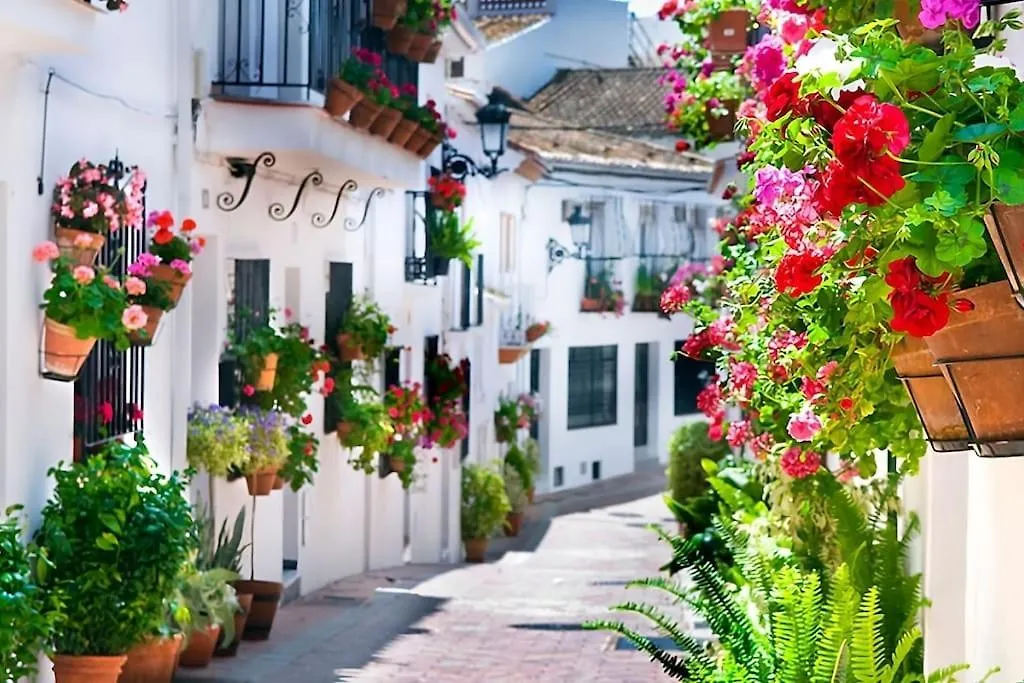 Appartamento Minerva. Moderno Estudio. Vistas Al Mar Y Montana Benalmádena Spagna